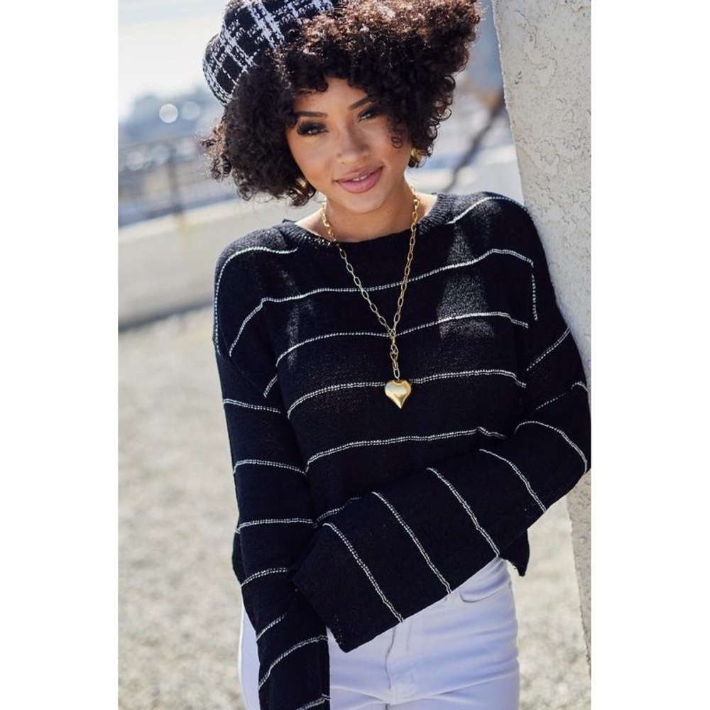 Round Neck Long Sleeve Striped Cropped Sweater
